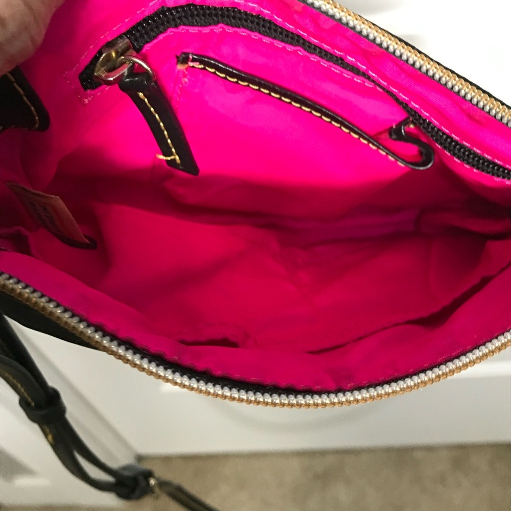 Dooney & Bourke Black Nylon Crossbody Bag EUC - Picture 5 of 6